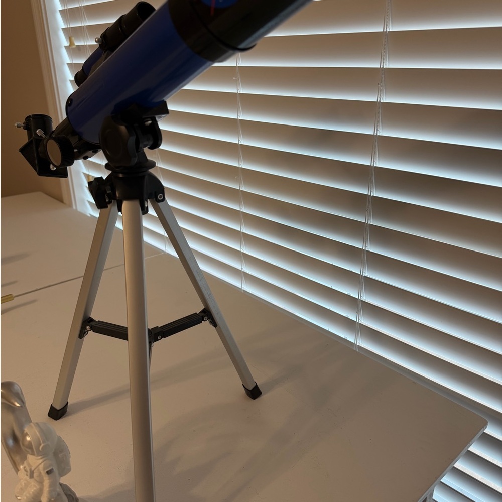 Bundle of 2 Space NASA Blue Kids Telescope & Moon man room decor - Like New - Picture 5 of 5